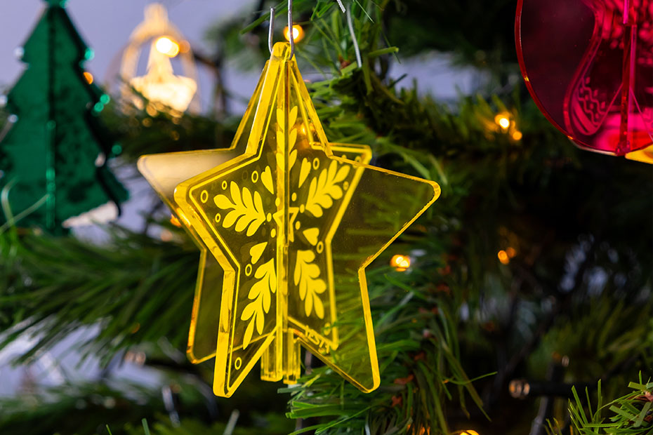 Decorazioni di Natale: Eleganza e Stile per un Albero Unico e Raffinato